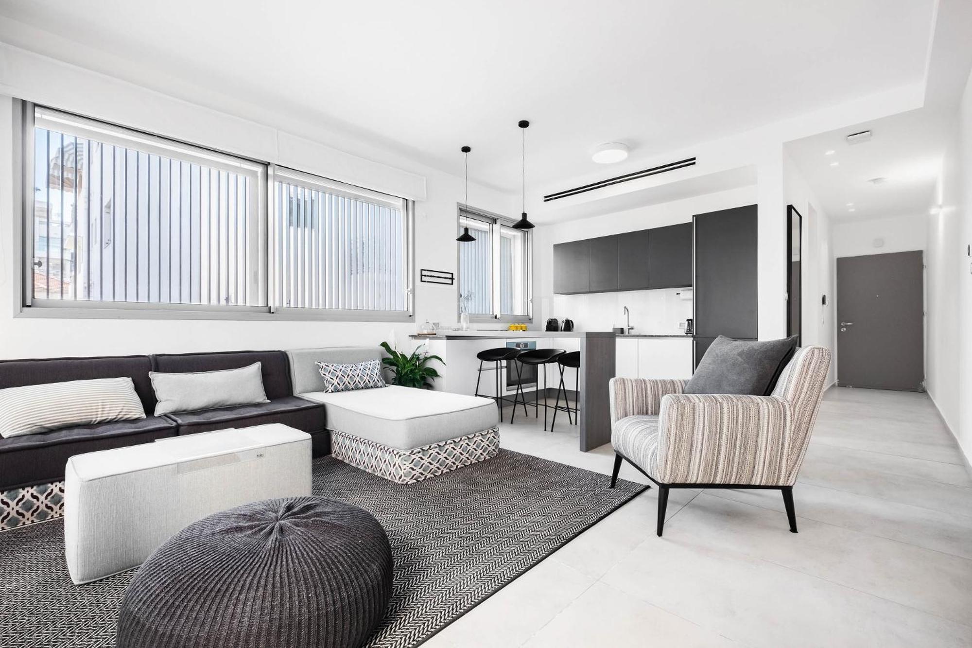 Kg4 Lux Tel Aviv