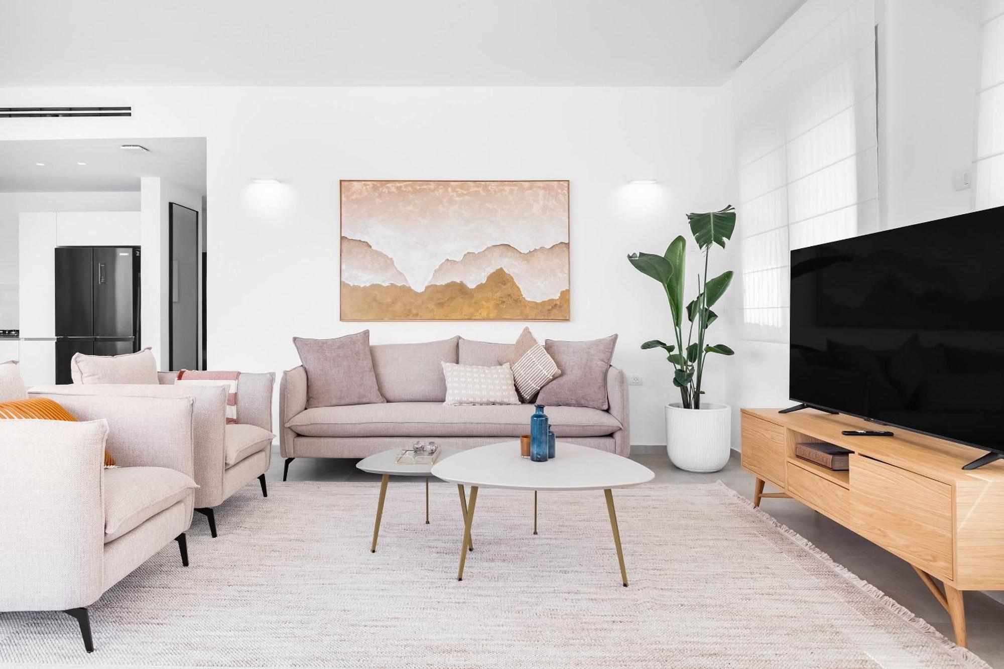 Kg4 Lux Tel Aviv